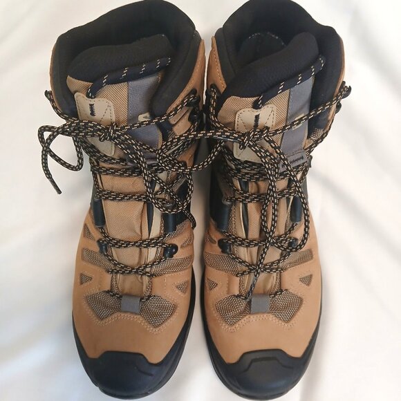 Men's Salomon Quest 4 Gore-Tex hiking books size 12 like new